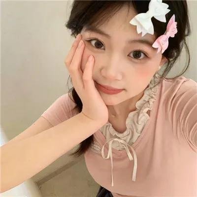 尤莉亚老师的红线 海报